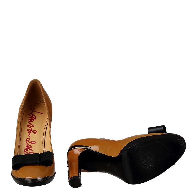 Sapato-Lanvin-Verniz-Bege-e-Preto
