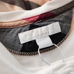 Vestido Burberry Infantil Branco e House Check