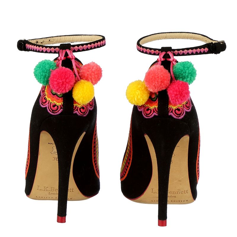 Scarpin-Bordado-Colorido-e-Pom-Pom