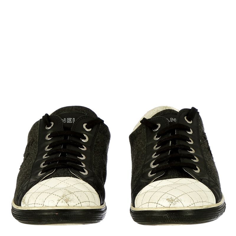 Tenis-Chanel-Tecido-Grafite-e-Couro-Branco