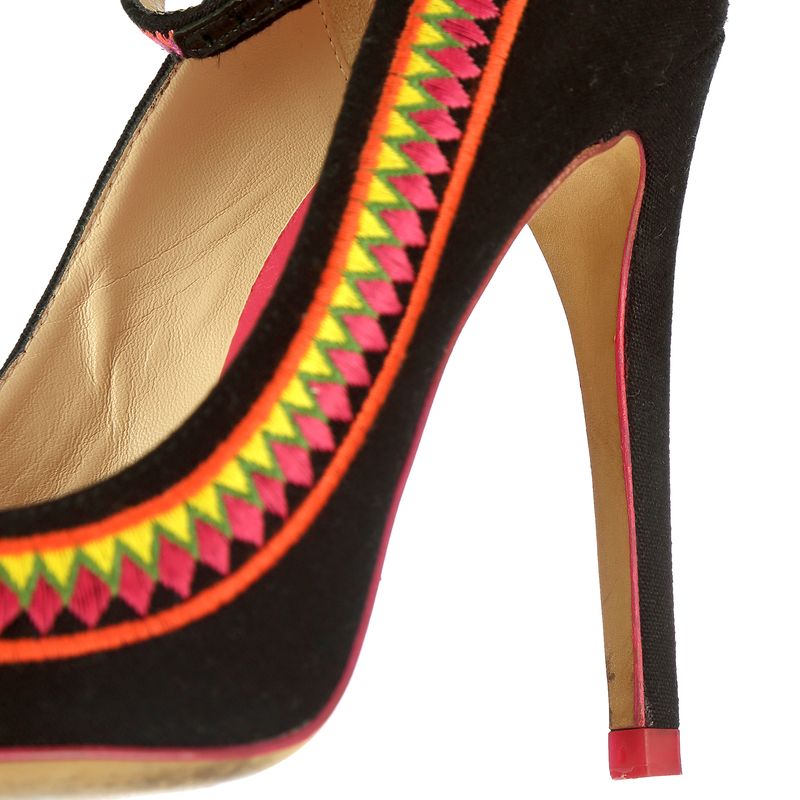 Scarpin-Bordado-Colorido-e-Pom-Pom