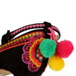 Scarpin-Bordado-Colorido-e-Pom-Pom