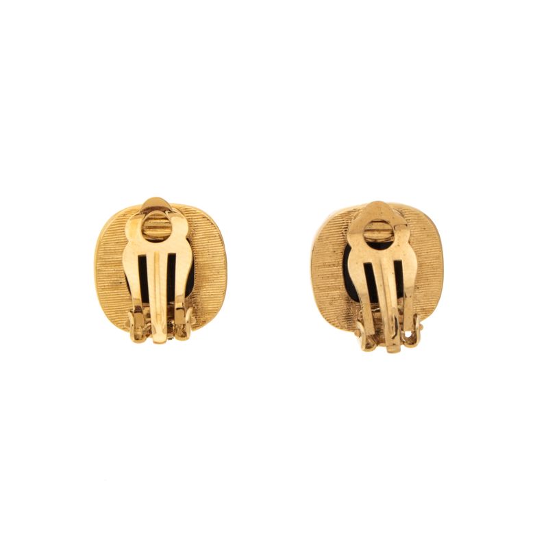 Brinco-Vintage-Quadrado-Dourado-e-Preto