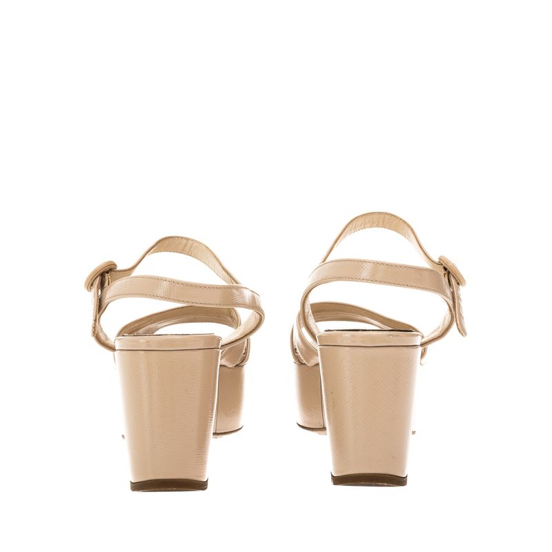 Plataforma-Prada-Saffiano-Verniz-Bege