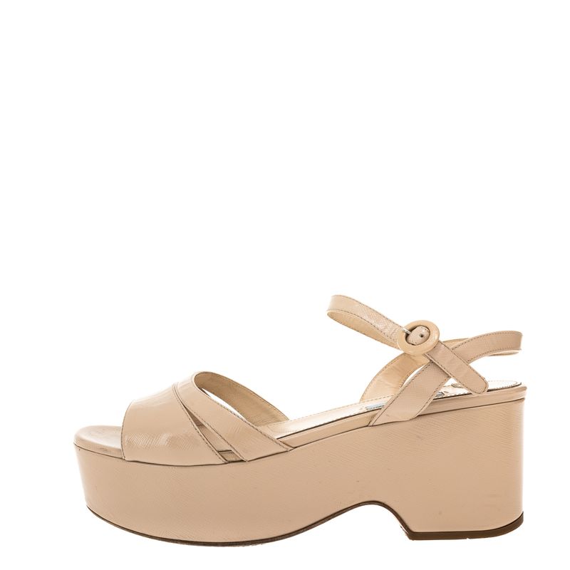 Plataforma-Prada-Saffiano-Verniz-Bege