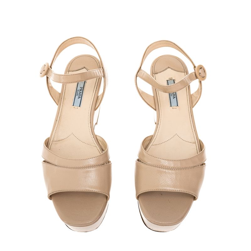 Plataforma-Prada-Saffiano-Verniz-Bege