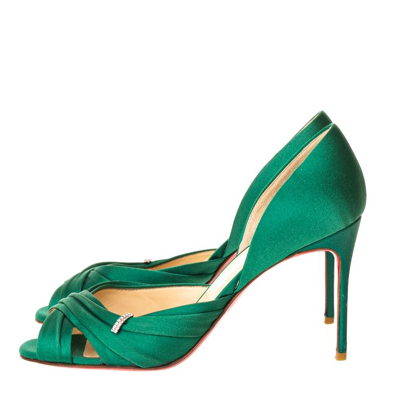 71874-Sandalia-Christian-Louboutin-Cetim-Verde-3