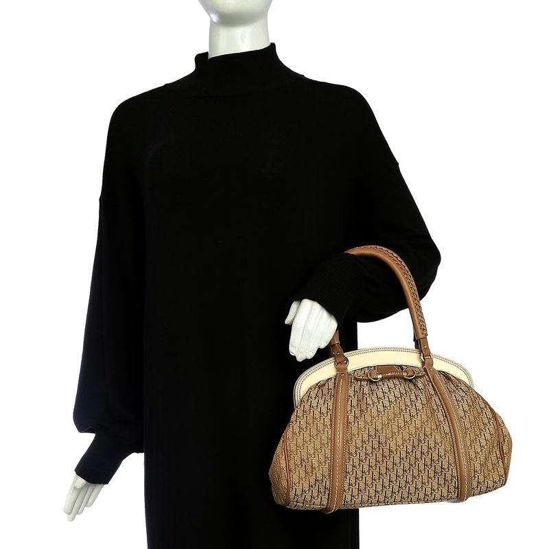 Bolsa-Christia-Dior-Diorissimo-Creme-e-Bege