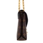 Bolsa-Louis-Vuitton-Pallas-Chain-Preta