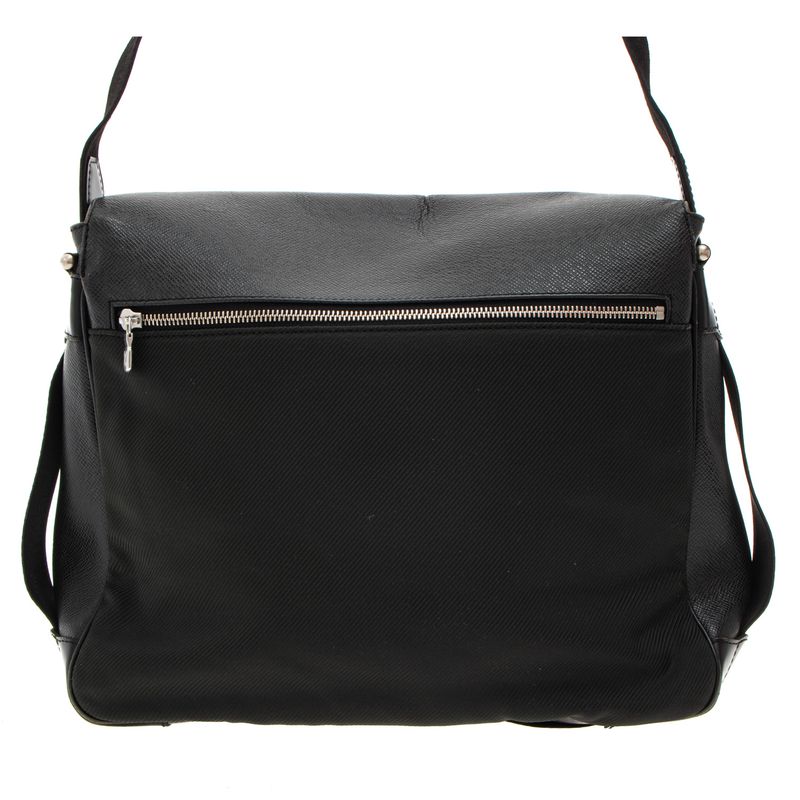 Bolsa-Louis-Vuitton-Taiga-Preto-e-Nylon-Verde