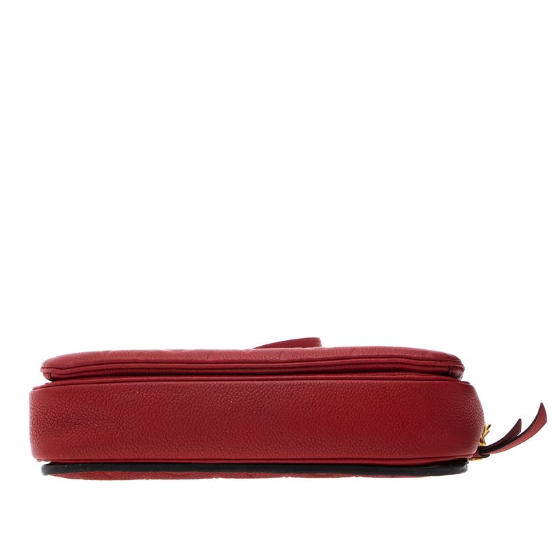 Bolsa-Louis-Vuitton-Pochette-Metis-Vermelha