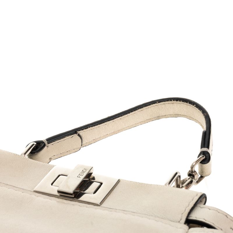 Bolsa-Fendi-Micro-Peekaboo-Branca