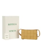 Bolsa-Bottega-Veneta-Cassette-Bege
