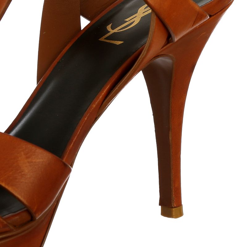 81863-Sandalia-Yves-Saint-Laurent-Tribute-Couro-Caramelo-7