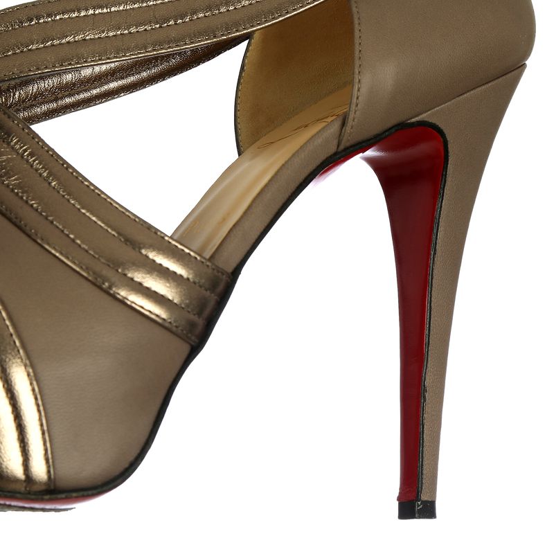 81804-Peep-Toe-Christian-Louboutin-Couro-Cinza-e-Metalizado-8