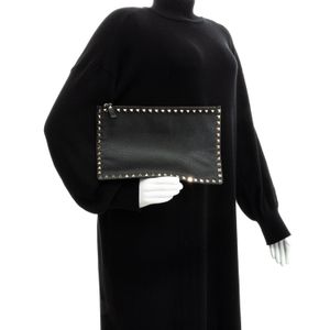 Clutch Valentino Garavani Rockstud Preta
