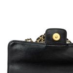 Bolsa-Chanel-Chocolate-Bar-Flap-Preta