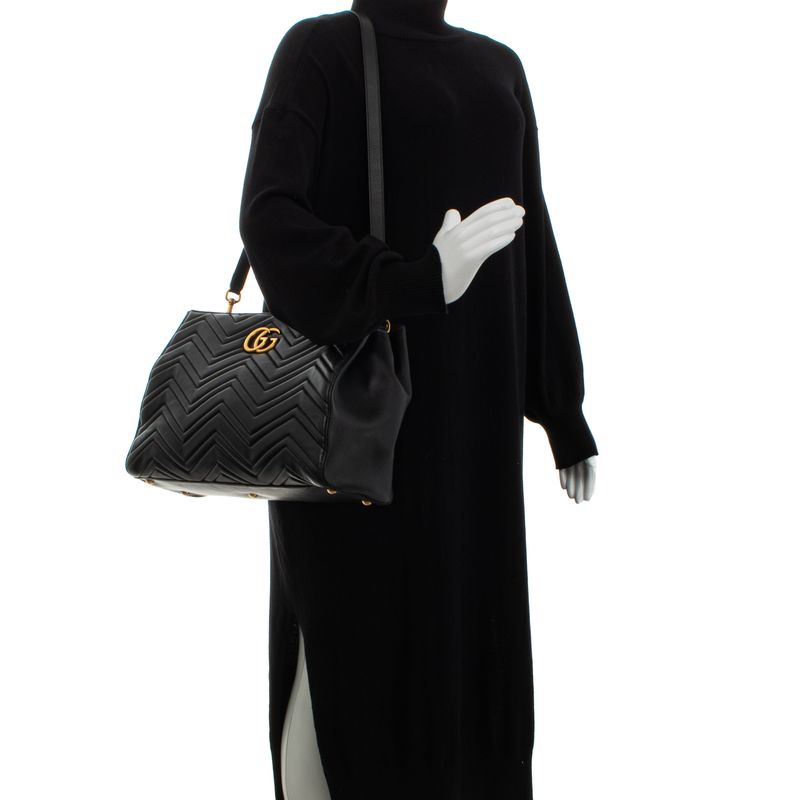 Bolsa-Gucci-Marmont-Tote-Media-Preta