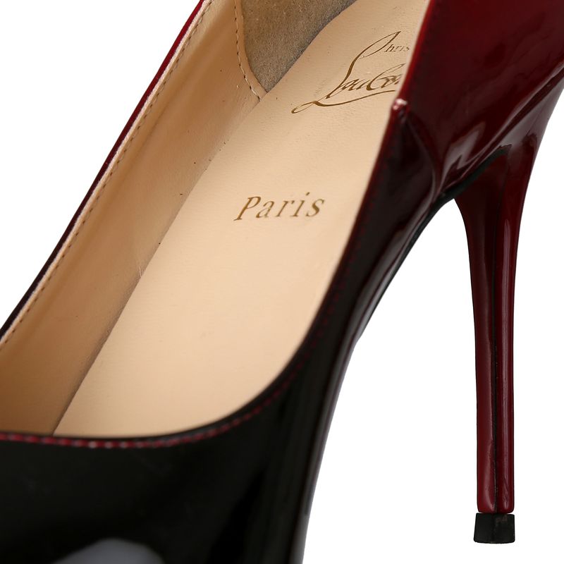 82106-Scarpin-Christian-Louboutin-Preto-e-Vermelho-Degrade-6