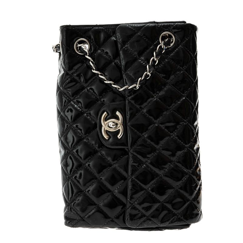 Bolsa-Chanel-Upside-Down-Flap-Preta