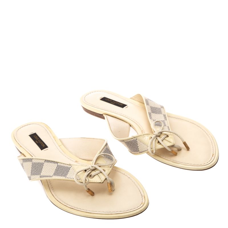 Rasteira-Louis-Vuitton-Couro-Damier-Creme