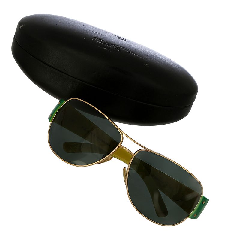 Oculos-Prada-SPR-52G-Verde-e-Amarelo