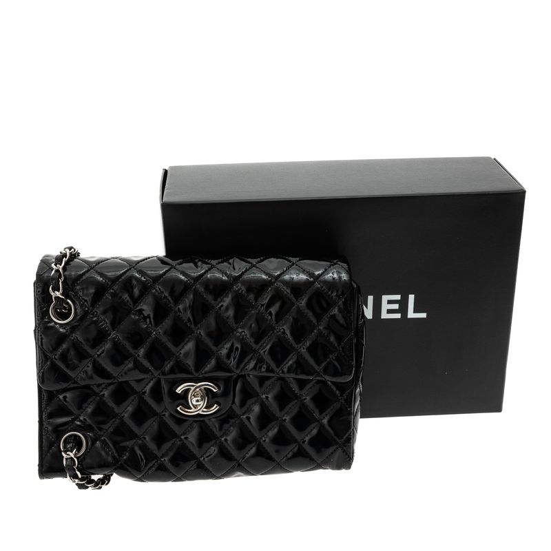 Bolsa-Chanel-Upside-Down-Flap-Preta