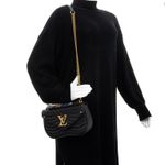 Bolsa-Louis-Vuiton-New-Wave-Chain-MM-Preta