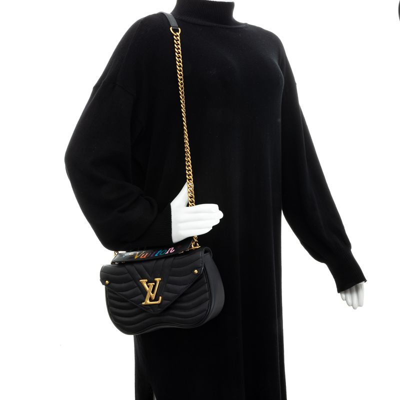 Bolsa-Louis-Vuiton-New-Wave-Chain-MM-Preta