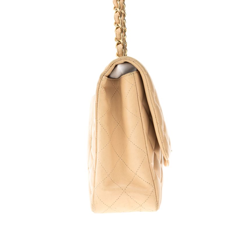 Bolsa-Chanel-Classic-Flap-Lambskin-Bege
