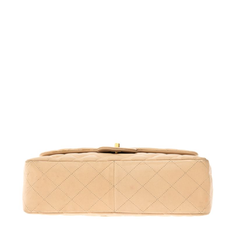 Bolsa-Chanel-Classic-Flap-Lambskin-Bege