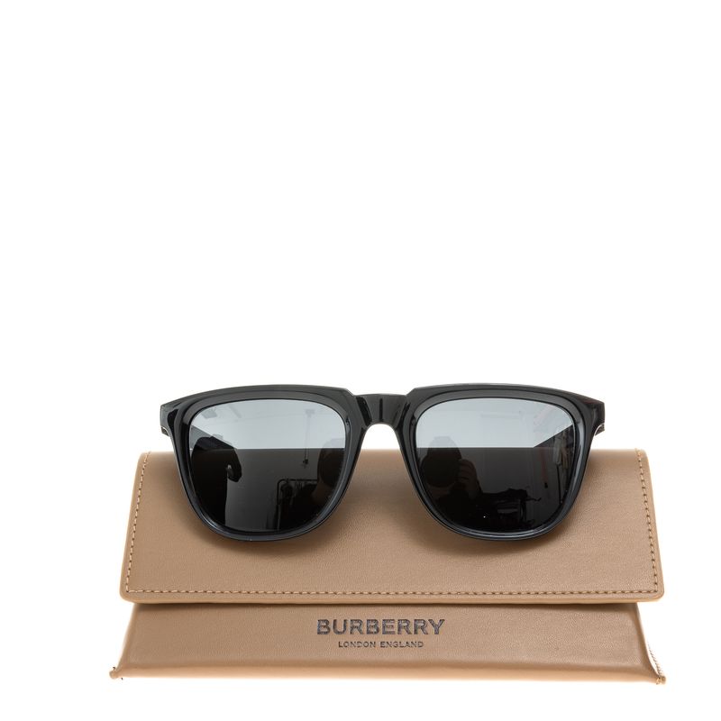 Oculos-Burberry-B4381U-Preto