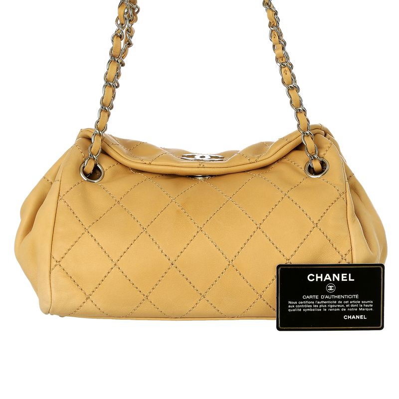 Bolsa-Chanel-Matelasse-Bege