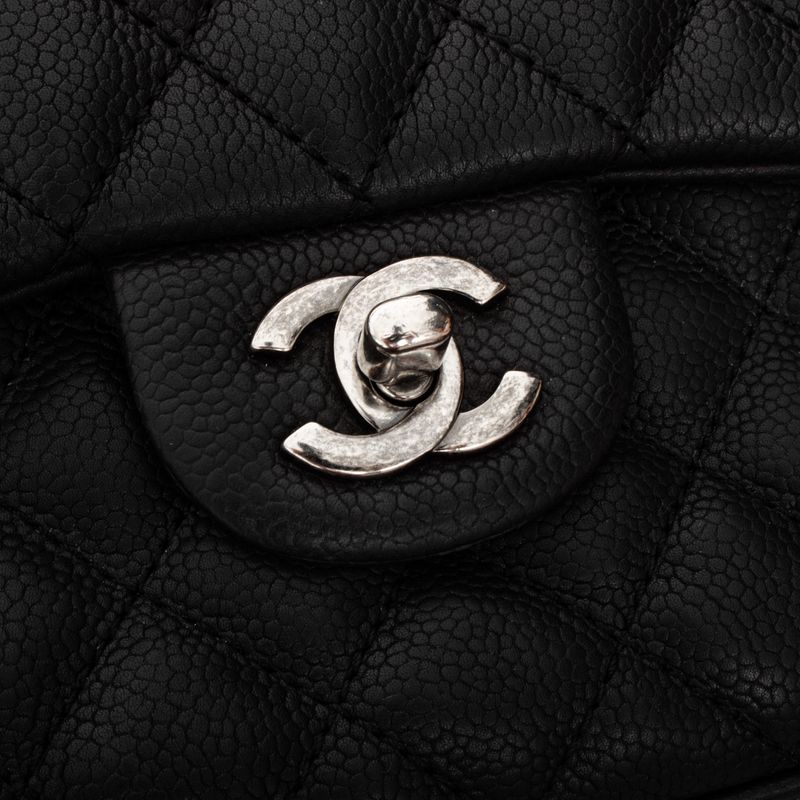 Bolsa-Chanel-Flap-Caviar-Preta