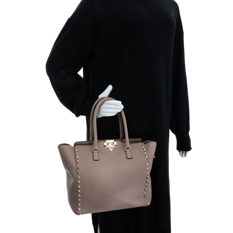 Bolsa-Valentino-Garavani-Rockstud-Tote-Bege