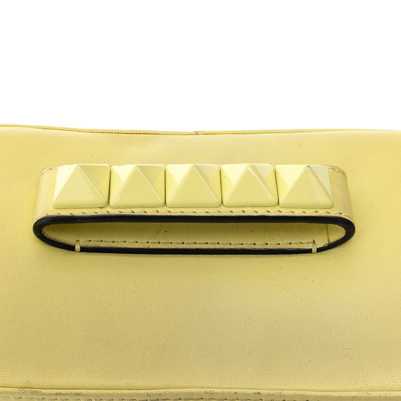 Clutch-Valentino-Garavani-Rockstuds-Amarela