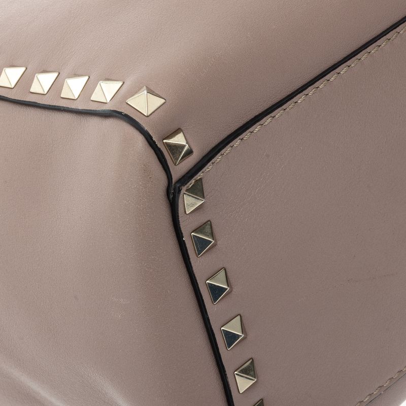 Bolsa-Valentino-Garavani-Rockstud-Tote-Bege