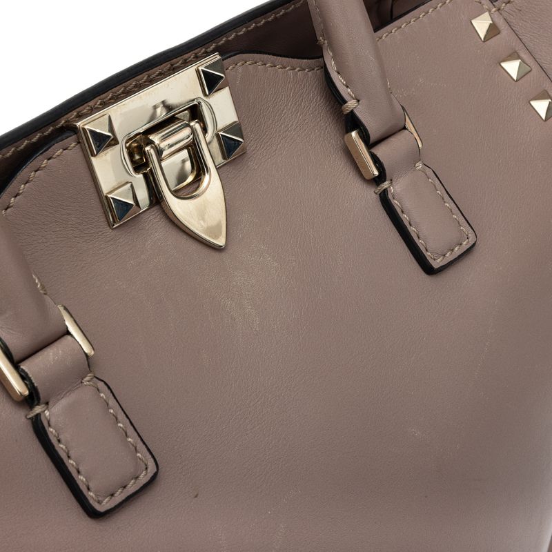 Bolsa-Valentino-Garavani-Rockstud-Tote-Bege