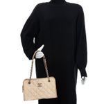 Bolsa-Chanel-Caviar-Creme
