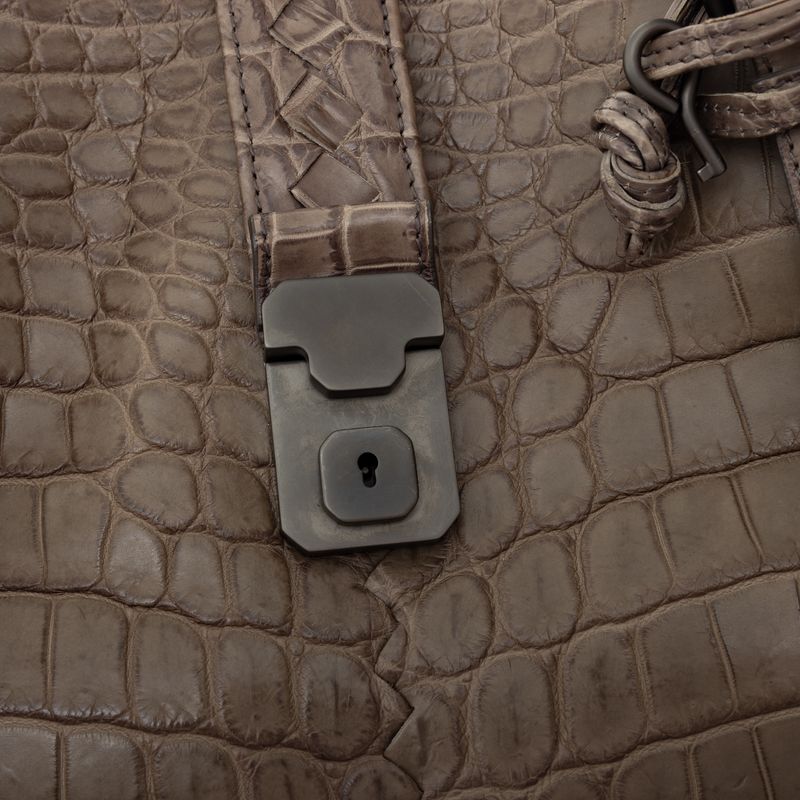 Bolsa-Bottega-Veneta-Roma-Croco-Cinza