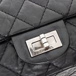 Bolsa-Chanel-Reissue-225-Double-Flap-Lambskin-Preta