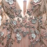 Vestido-Patbo-Tule-Rosa-e-Bordados-