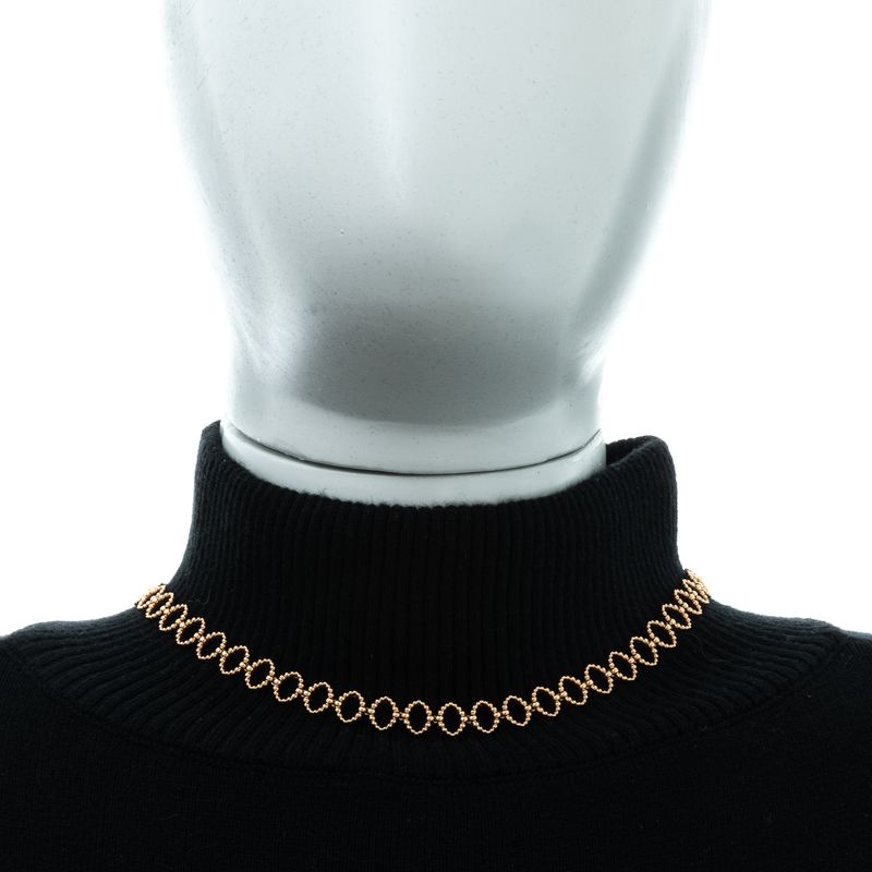 Chocker-Carla-Amorim-Ternura-Dourado