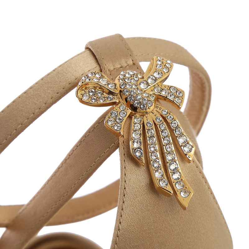 Sandalia-Chanel-Bege-e-Pedrarias