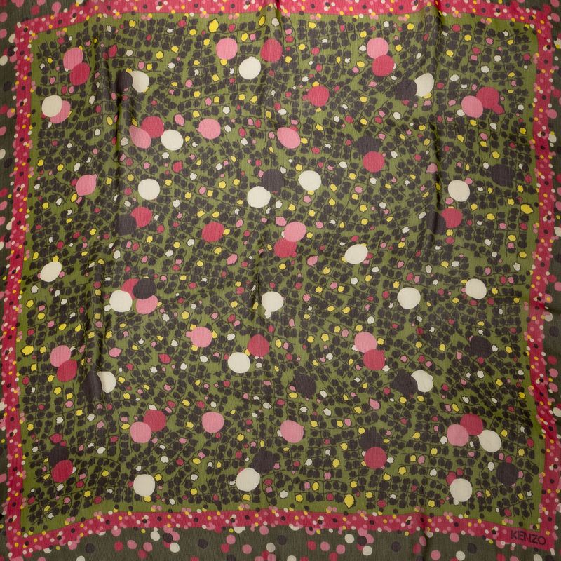 Lenco-Kenzo-Seda-Estampado-Verde-e-Rosa