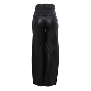 Calça A Niemeyer Couro Preta