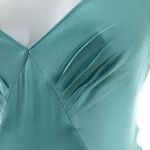 Vestido-Decote-Azul