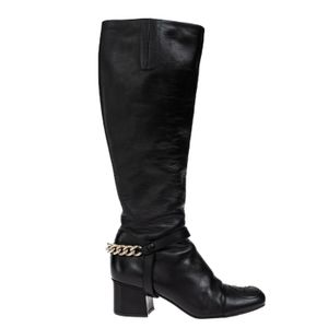 Bota Gucci Cano Longo com Corrente Couro Preto