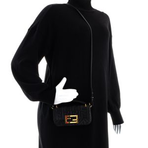 Bolsa Fendi Phone Baguette Preta