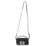 Bolsa-Fendi-Phone-Baguette-Preta